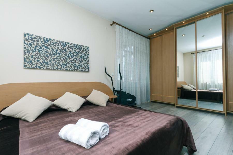 Apartments On Besarabka キエフ エクステリア 写真