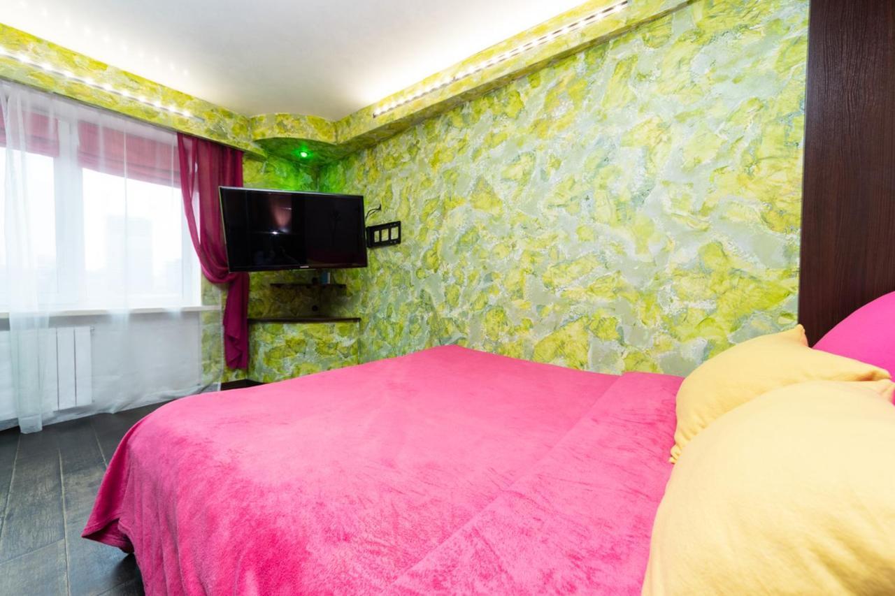 Apartments On Besarabka キエフ エクステリア 写真